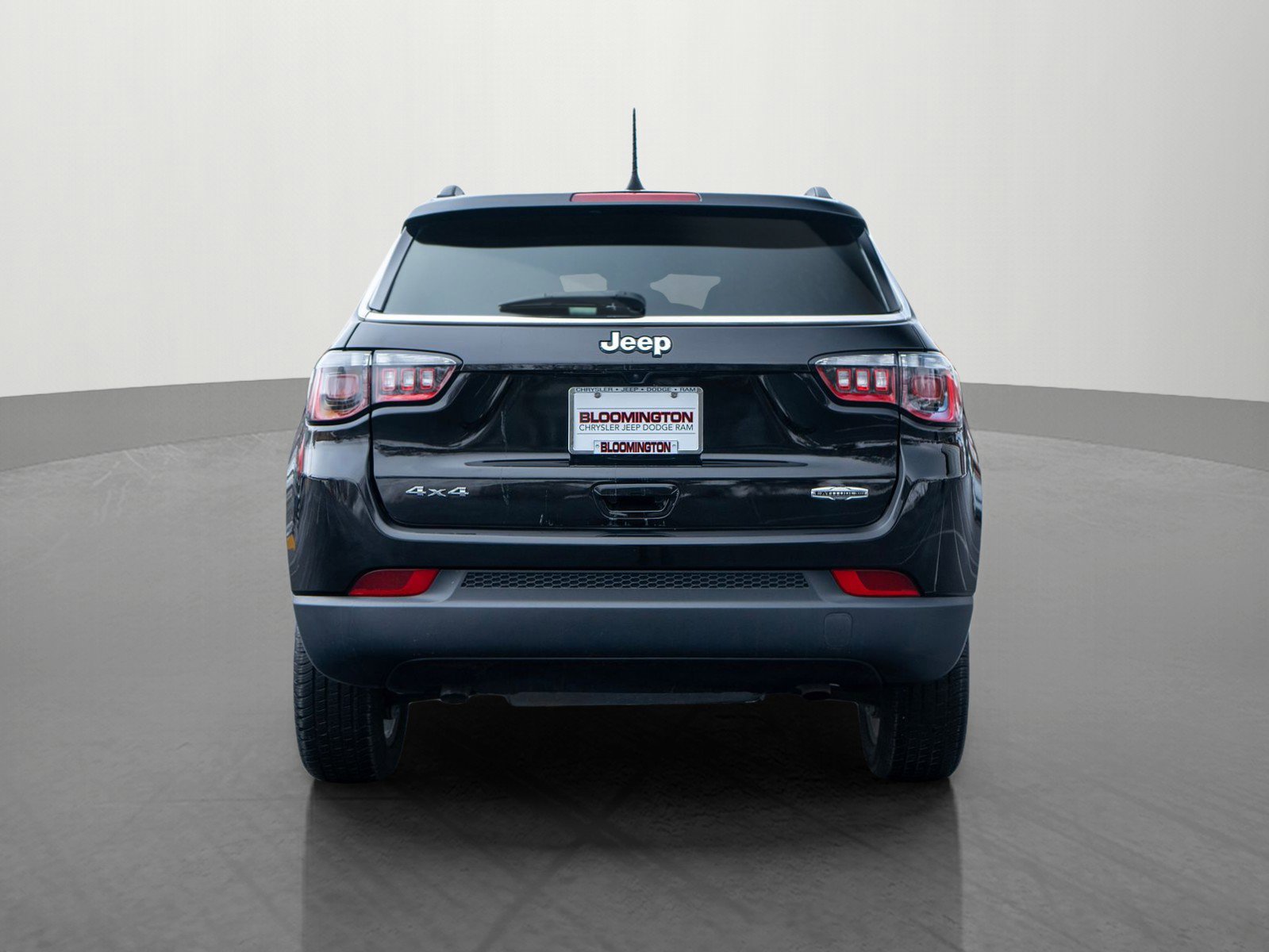 Used 2023 Jeep Compass Latitude image 6