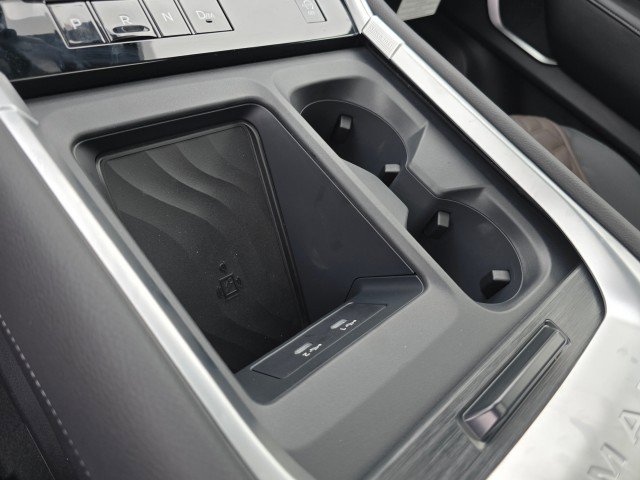 New 2026 Nissan Armada Platinum image 32