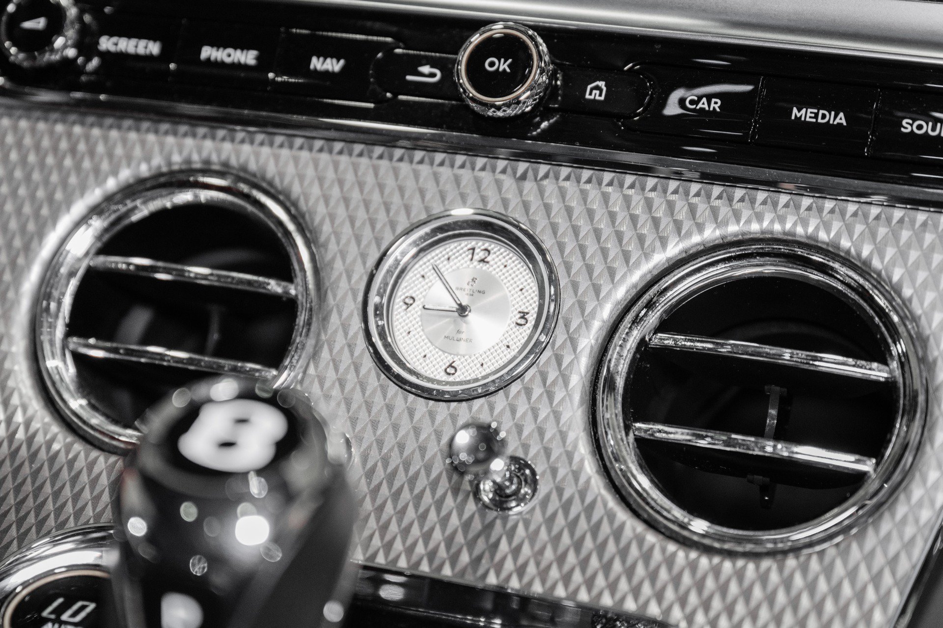 Used 2022 Bentley Continental GT AWD/4WD image 33