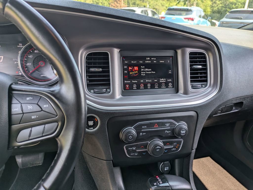 Used 2022 Dodge Charger SXT image 23