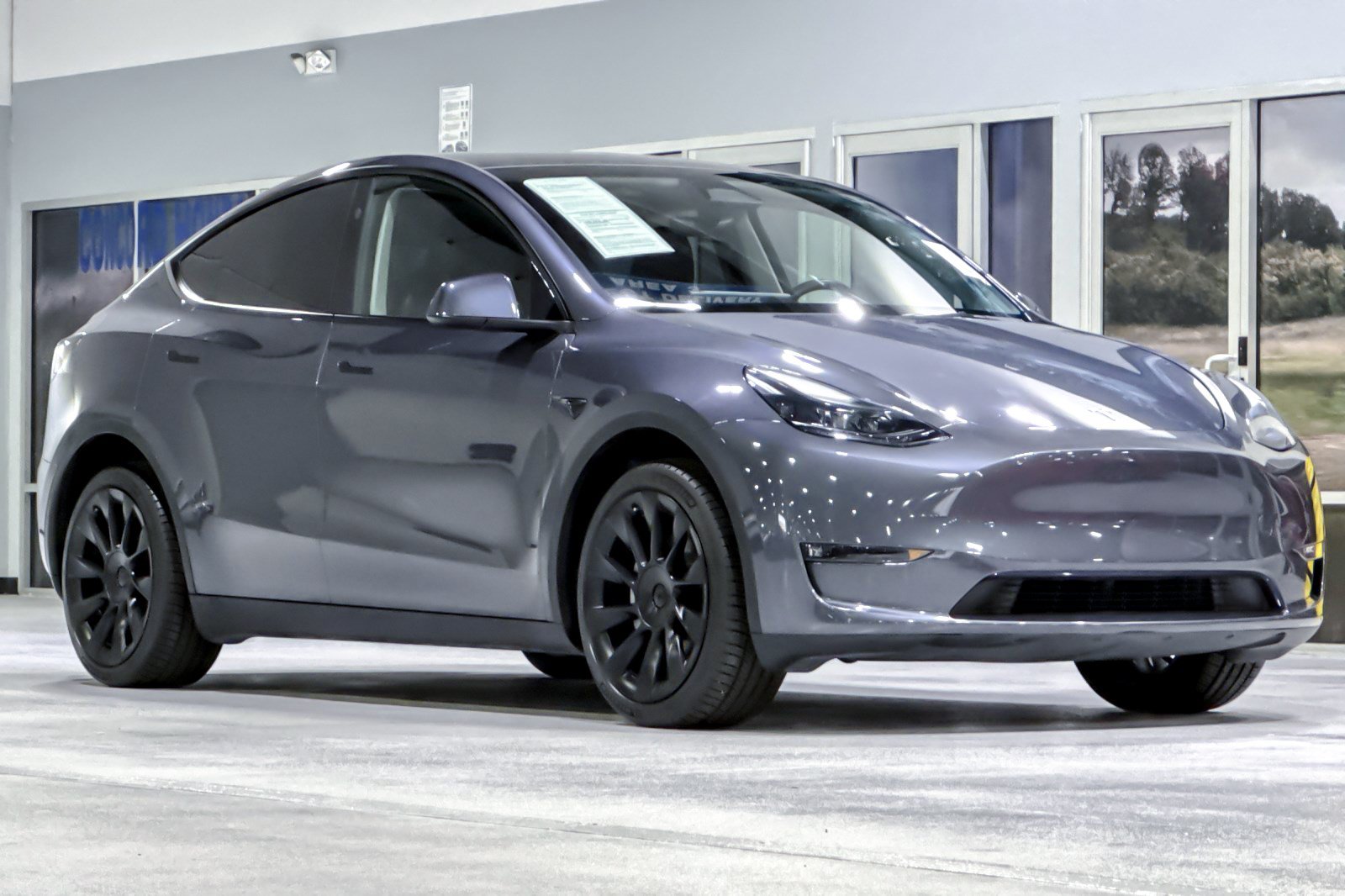 Used 2023 Tesla Model Y Long Range AWD/4WD image 7