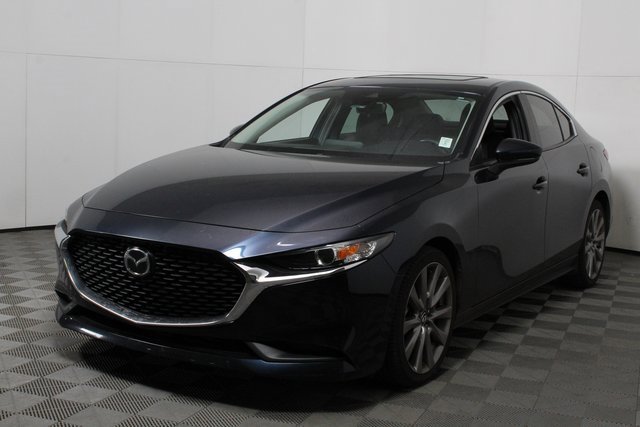 Used 2020 MAZDA MAZDA3 Sedan w/ Select Package image 2