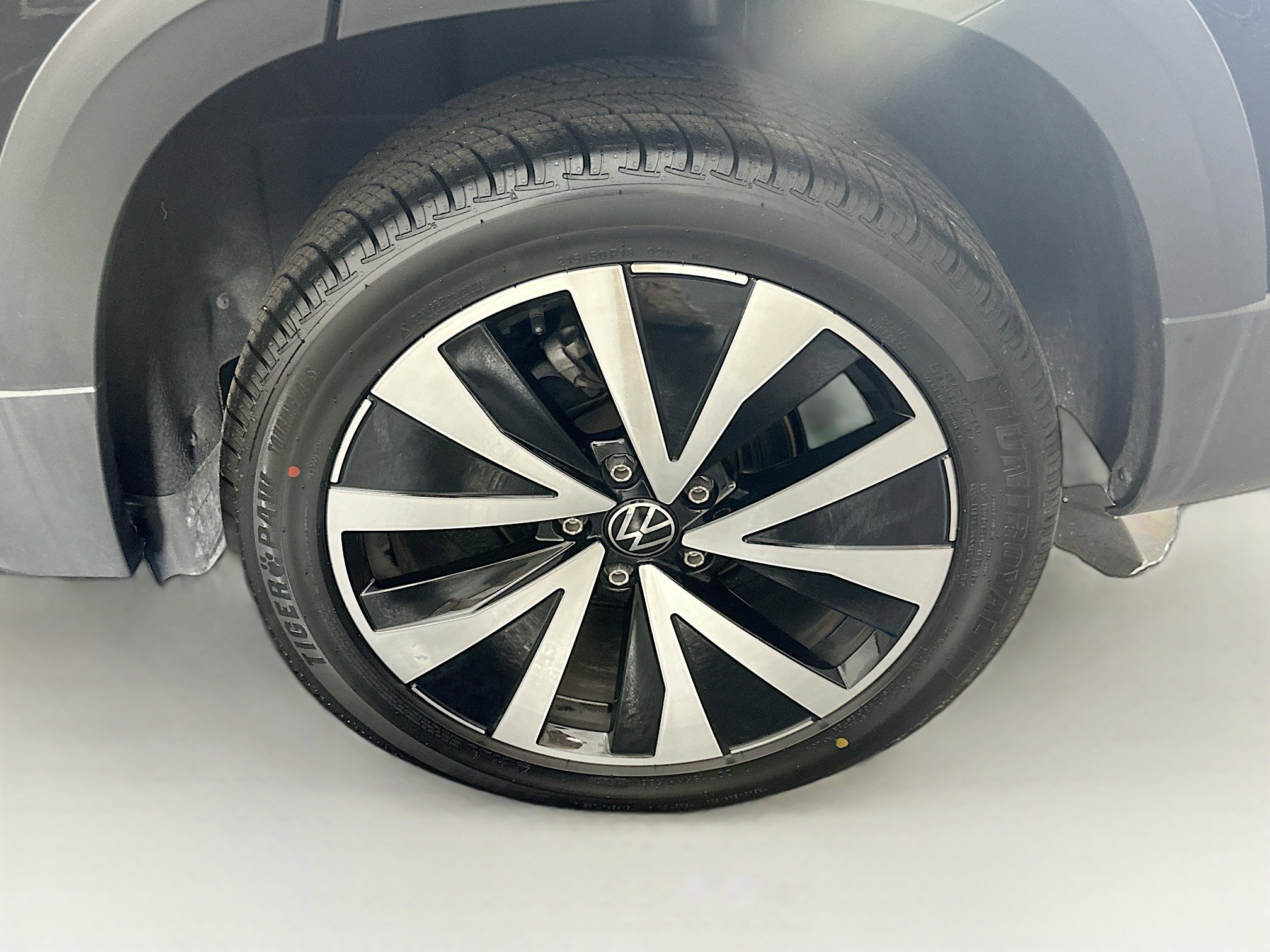 Used 2024 Volkswagen Taos SE image 10