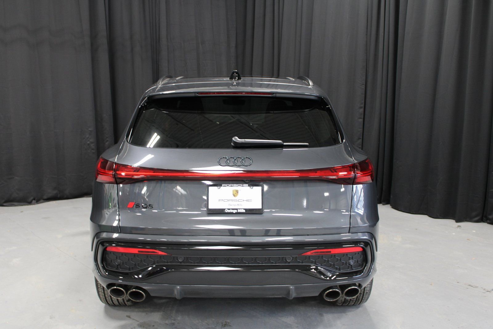 Used 2025 Audi SQ5 Prestige image 2