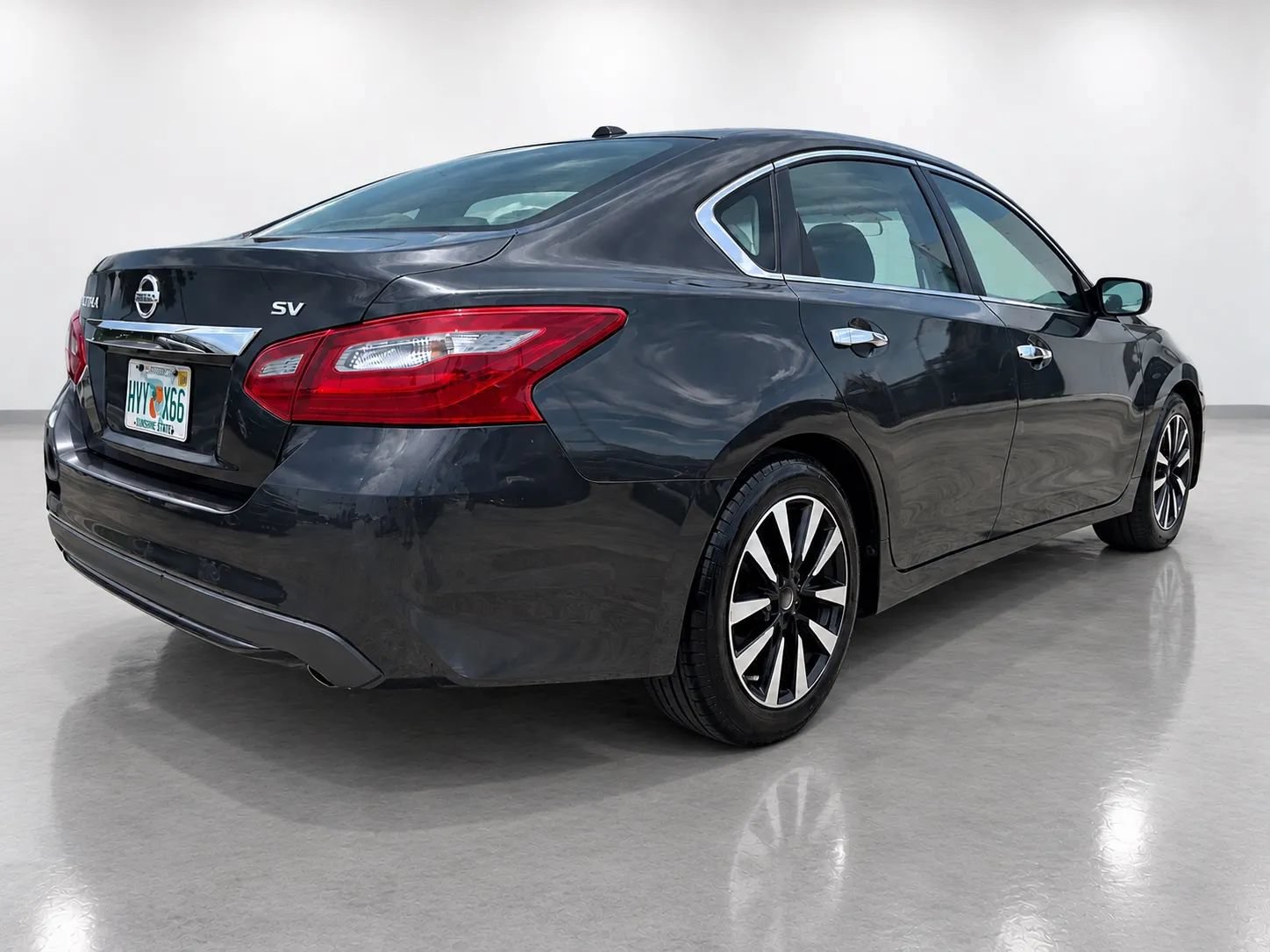 Used 2018 Nissan Altima 2.5 SV FWD image 5