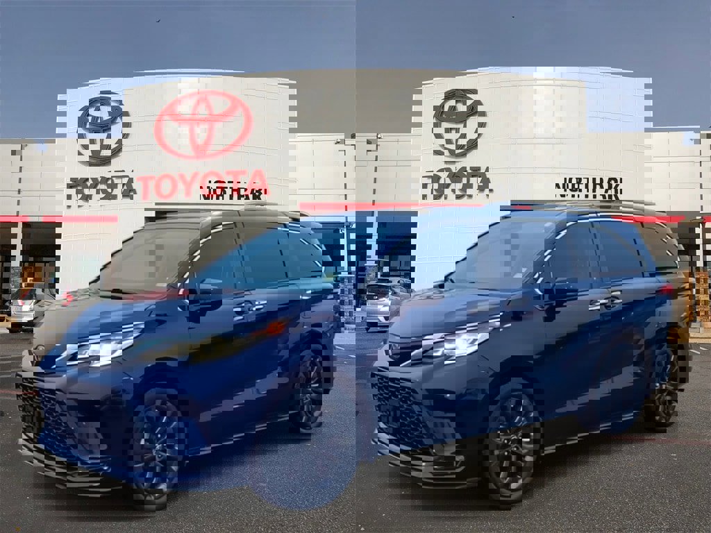 Certified 2022 Toyota Sienna XSE