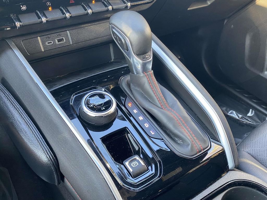 Used 2023 Chevrolet Colorado Z71 w/ Z71 Convenience Package 2 image 27