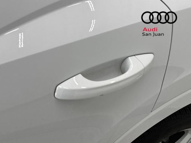 Used 2024 Audi Q3 2.0T Premium w/ Convenience Package AWD/4WD image 9