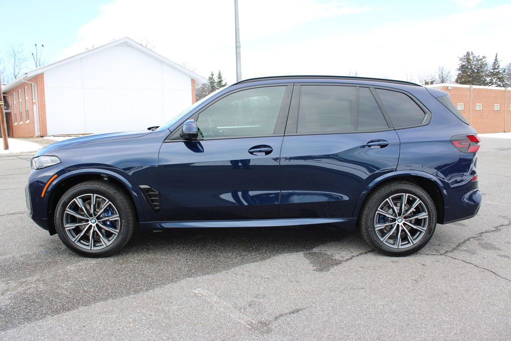 New 2026 BMW X5 xDrive40i w/ M Sport Package image 5