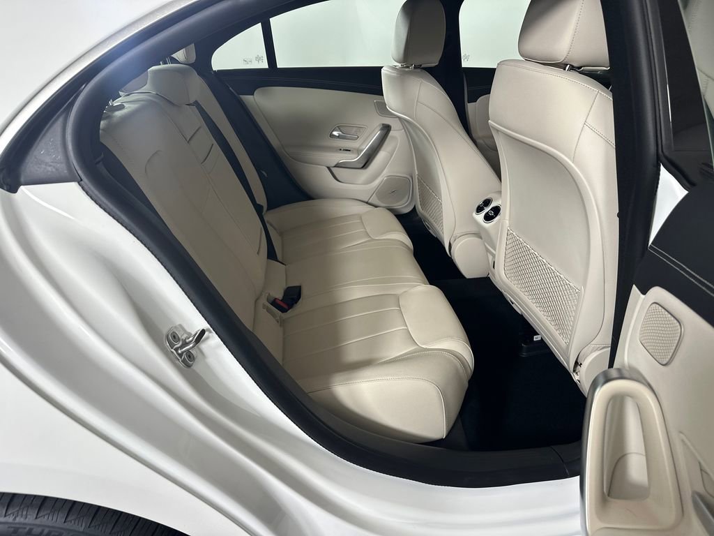 Certified 2025 Mercedes-Benz CLA 250 4MATIC image 17
