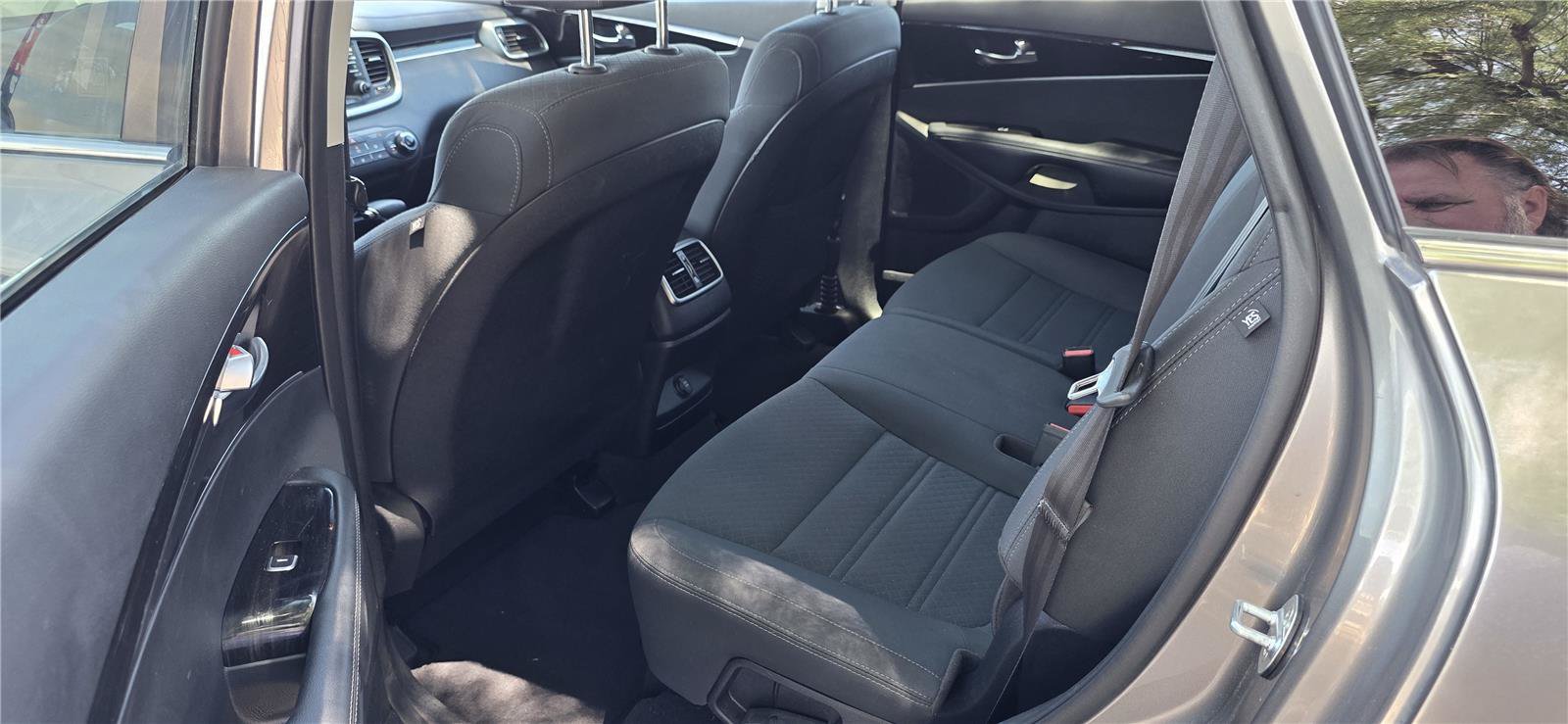 Used 2019 Kia Sorento L FWD image 14