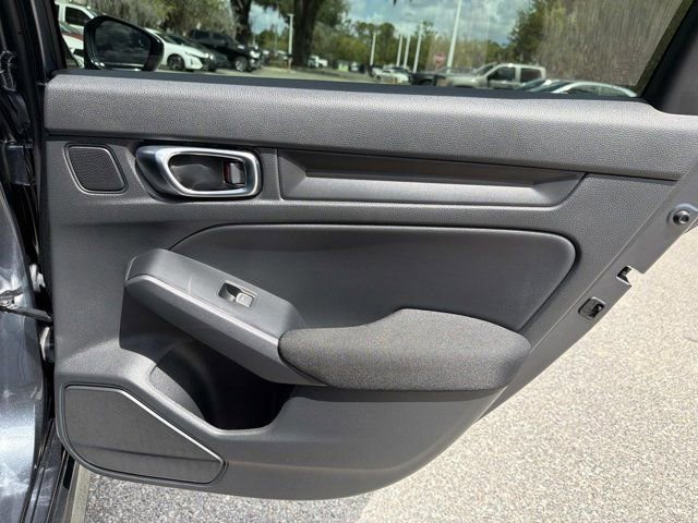 Used 2025 Honda Civic Sport image 17