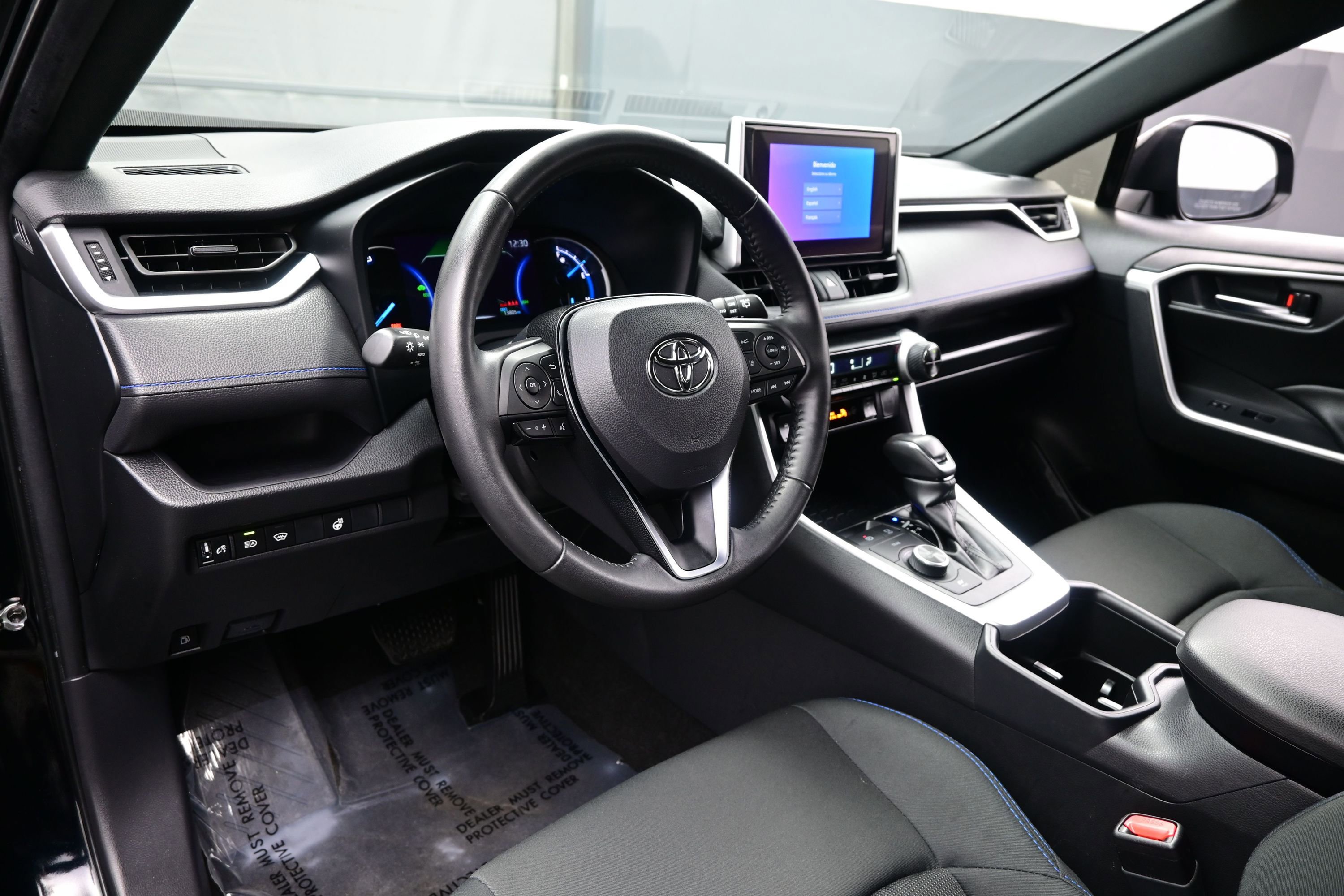 Used 2023 Toyota RAV4 SE w/ SE Grade Weather Package AWD/4WD image 13