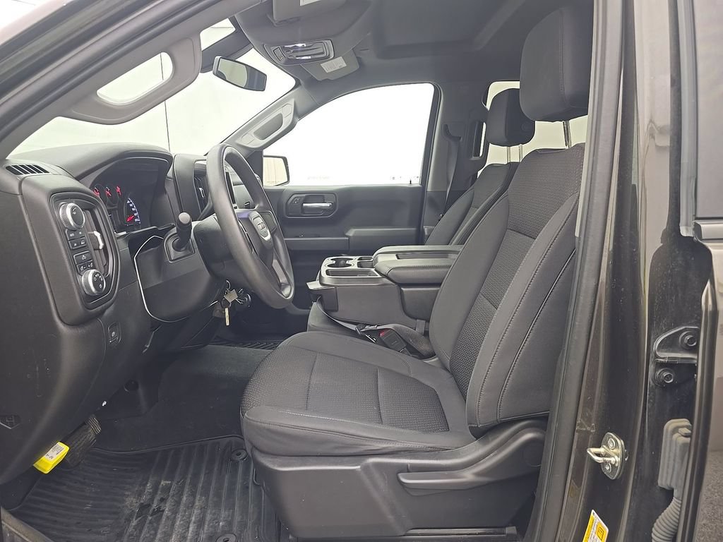 Used 2021 GMC Sierra 1500 4x4 Crew Cab w/ Sierra Value Package image 3