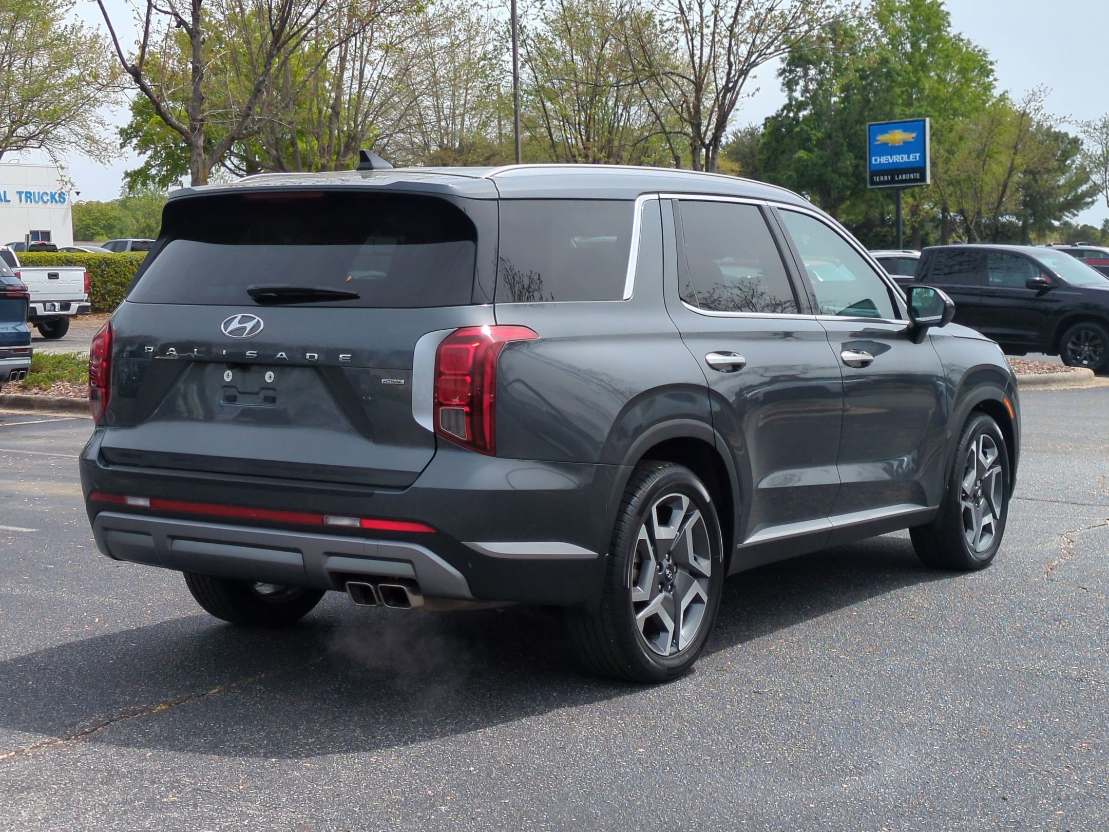 Used 2023 Hyundai Palisade SEL w/ Premium Package image 9