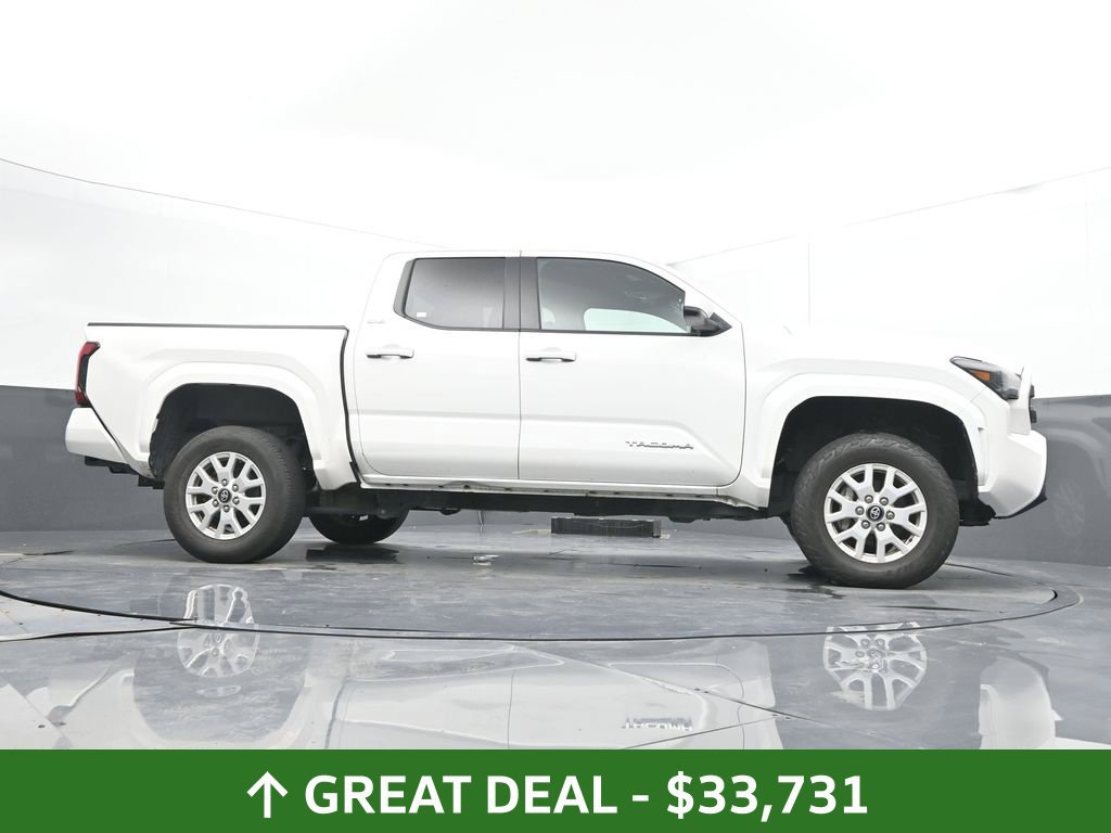 Used 2024 Toyota Tacoma SR5 AWD/4WD image 36