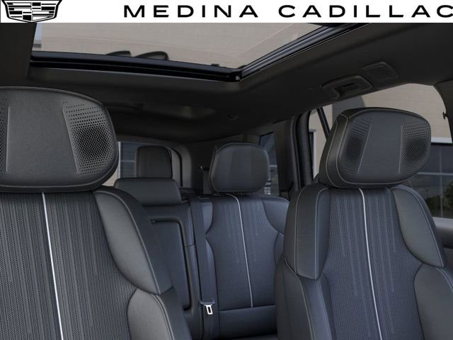 New 2026 Cadillac Vistiq Luxury AWD/4WD image 25