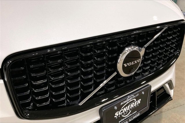 Certified 2023 Volvo XC60 B5 Ultimate w/ Climate Package image 29