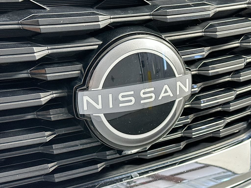 Used 2023 Nissan Rogue SV FWD image 37