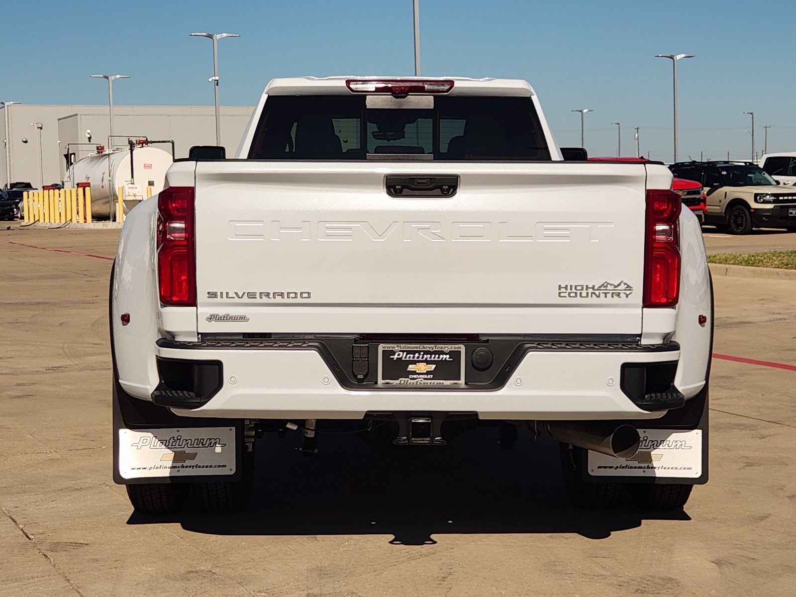 New 2026 Chevrolet Silverado 3500 High Country w/ Technology Package AWD/4WD image 7