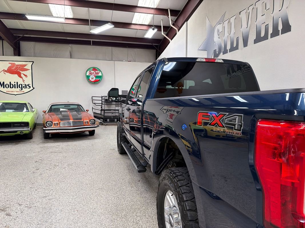 Used 2017 Ford F250 XLT w/ XLT Value Package AWD/4WD image 9