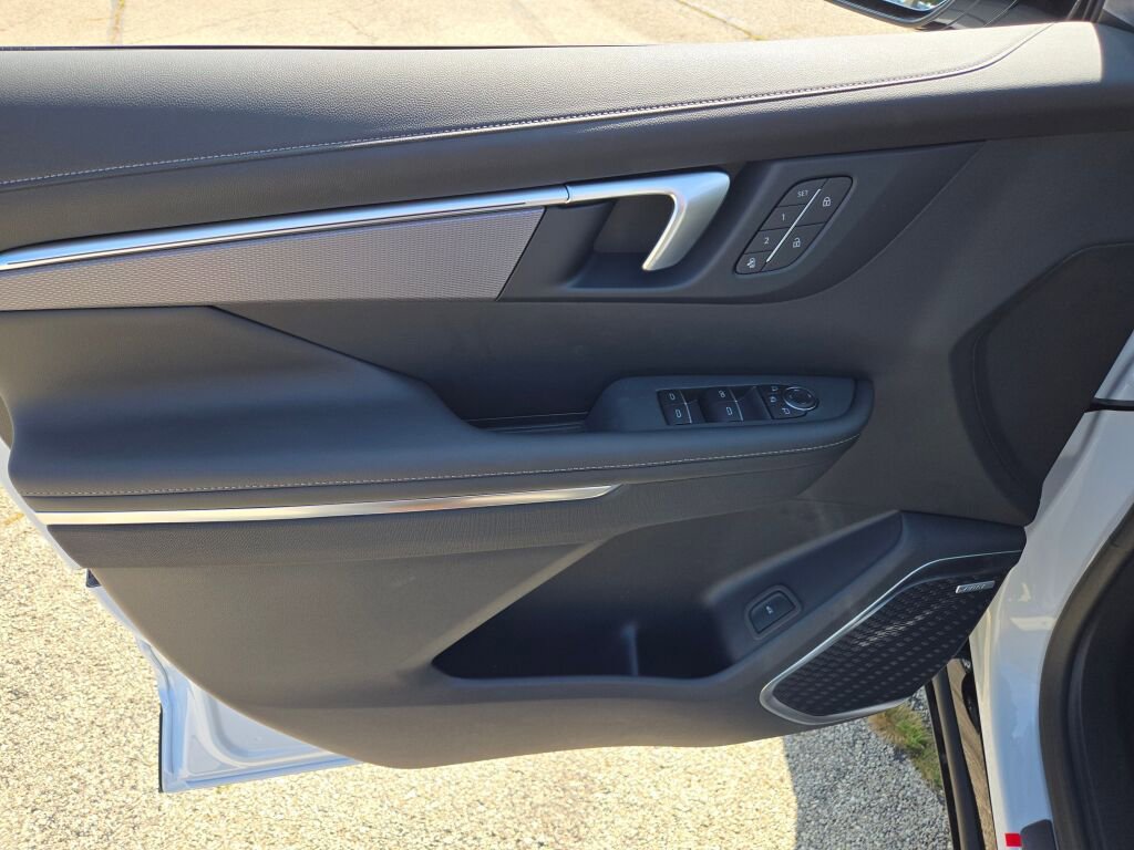 New 2026 Buick Enclave Sport Touring w/ Power Package image 22