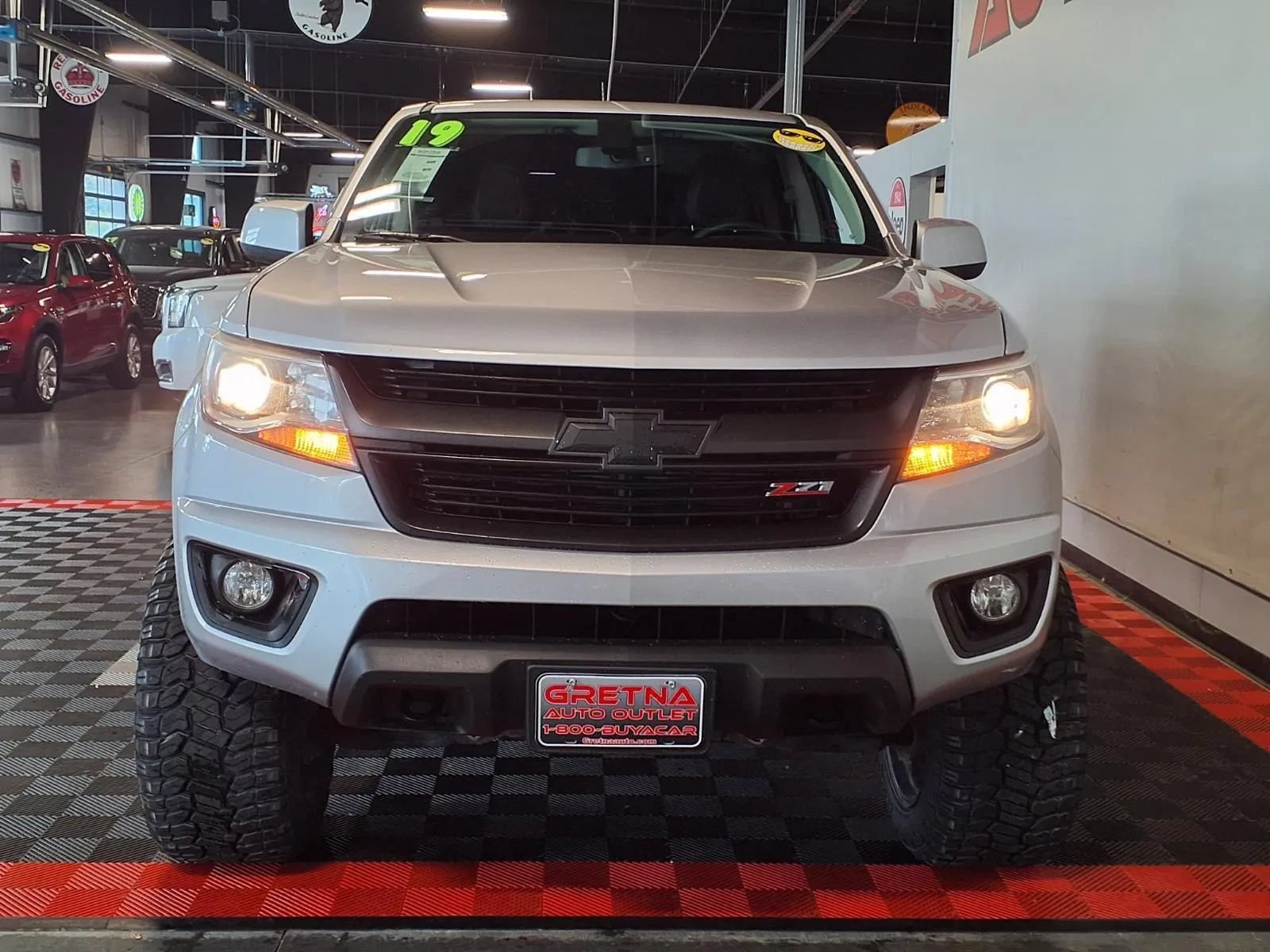 Used 2019 Chevrolet Colorado Z71 AWD/4WD image 3