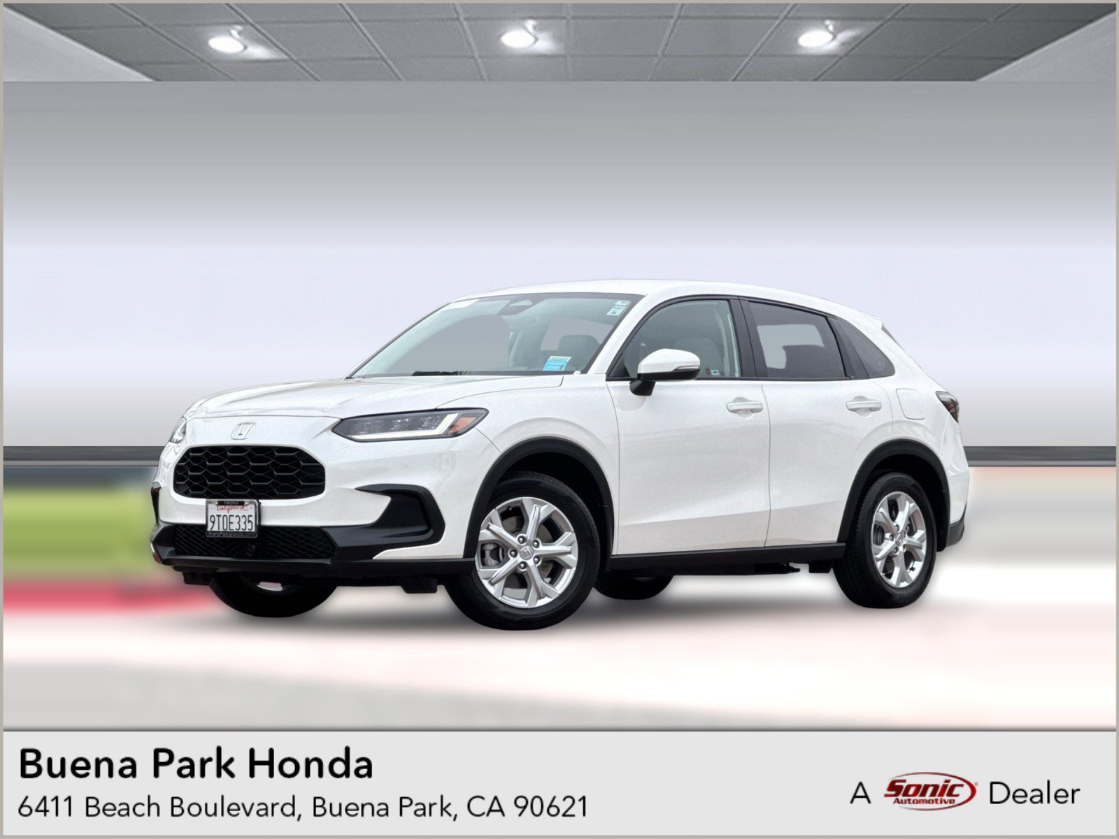 Certified 2025 Honda HR-V LX image 1