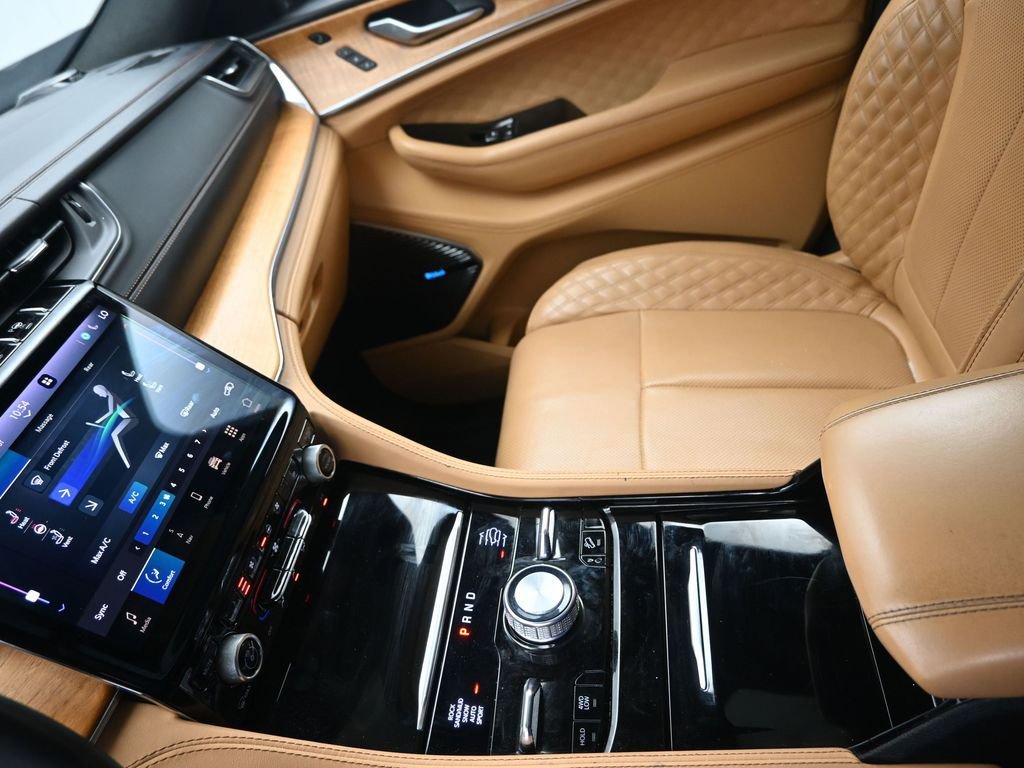 Used 2021 Jeep Grand Cherokee L Summit image 19