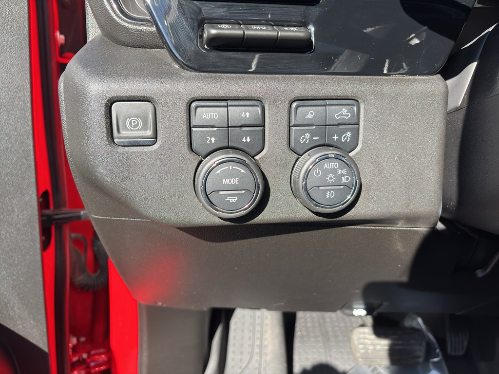Used 2024 Chevrolet Silverado 2500 ZR2 w/ Technology Package AWD/4WD image 21