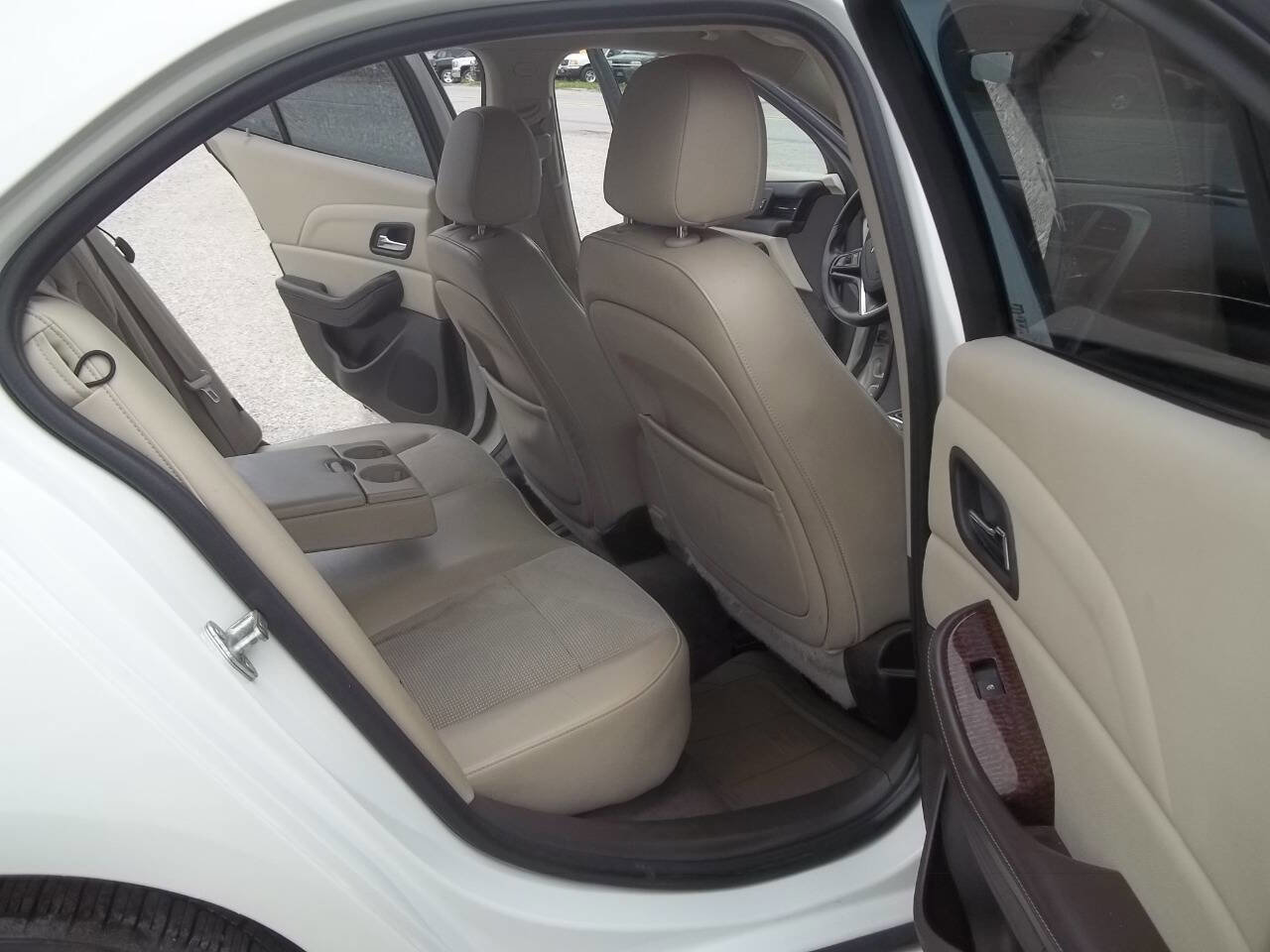 Used 2013 Chevrolet Malibu LT image 12