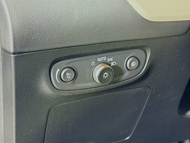 Used 2023 Buick Encore GX Essence w/ Experience Buick Package image 10