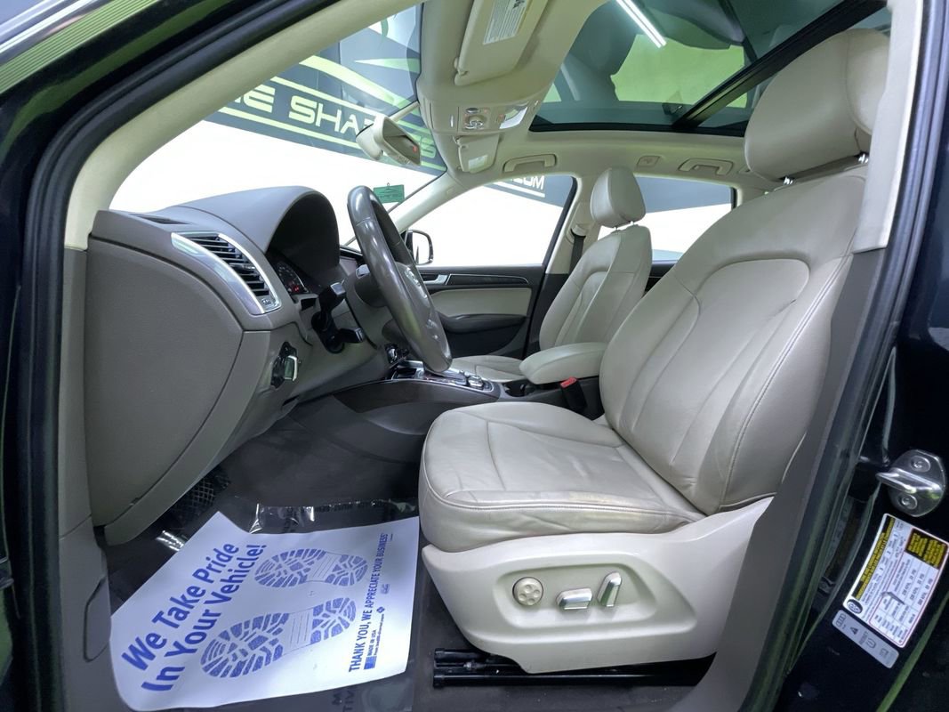 Used 2017 Audi Q5 2.0T Premium Plus w/ Technology Package image 17