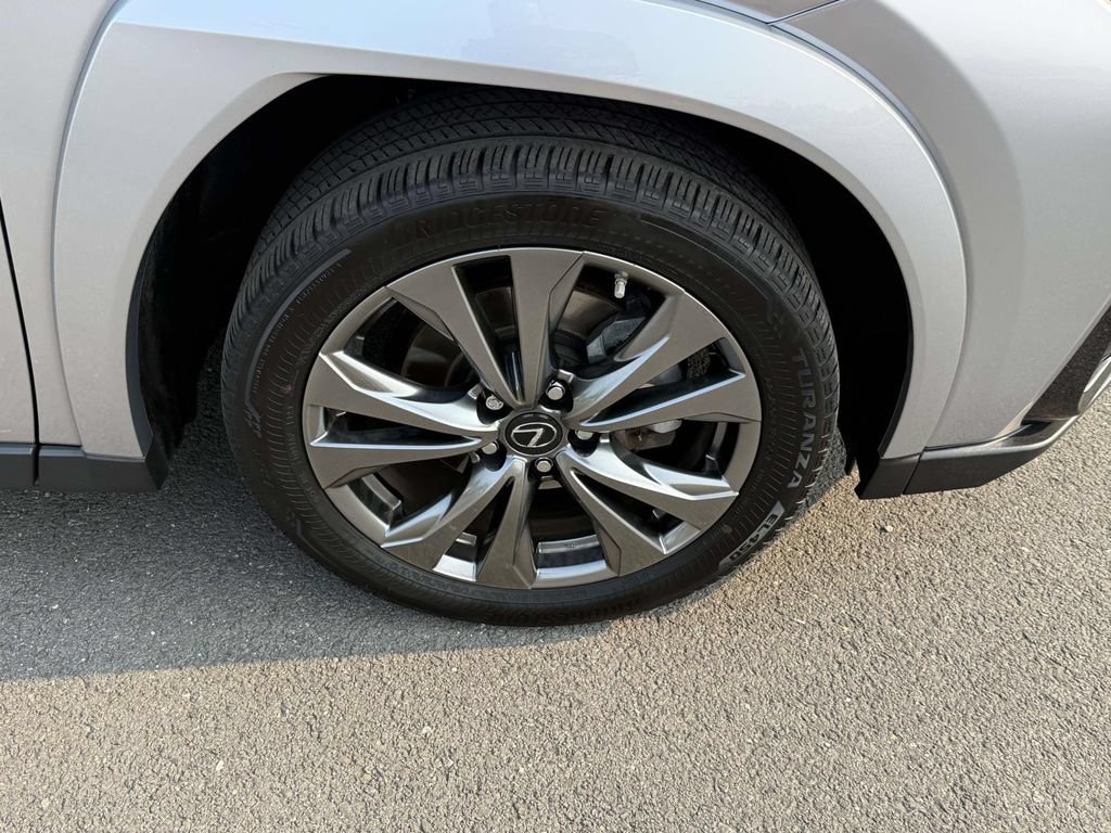 Used 2024 Lexus UX 250h F Sport AWD/4WD image 7