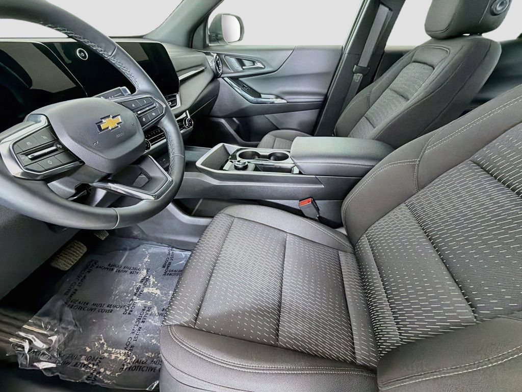 Used 2026 Chevrolet Equinox LT FWD image 22