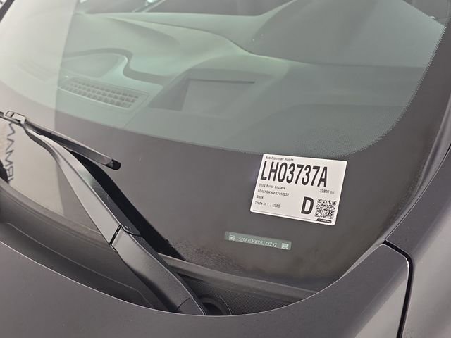 Used 2024 Buick Enclave Avenir w/ Avenir Technology Package image 50