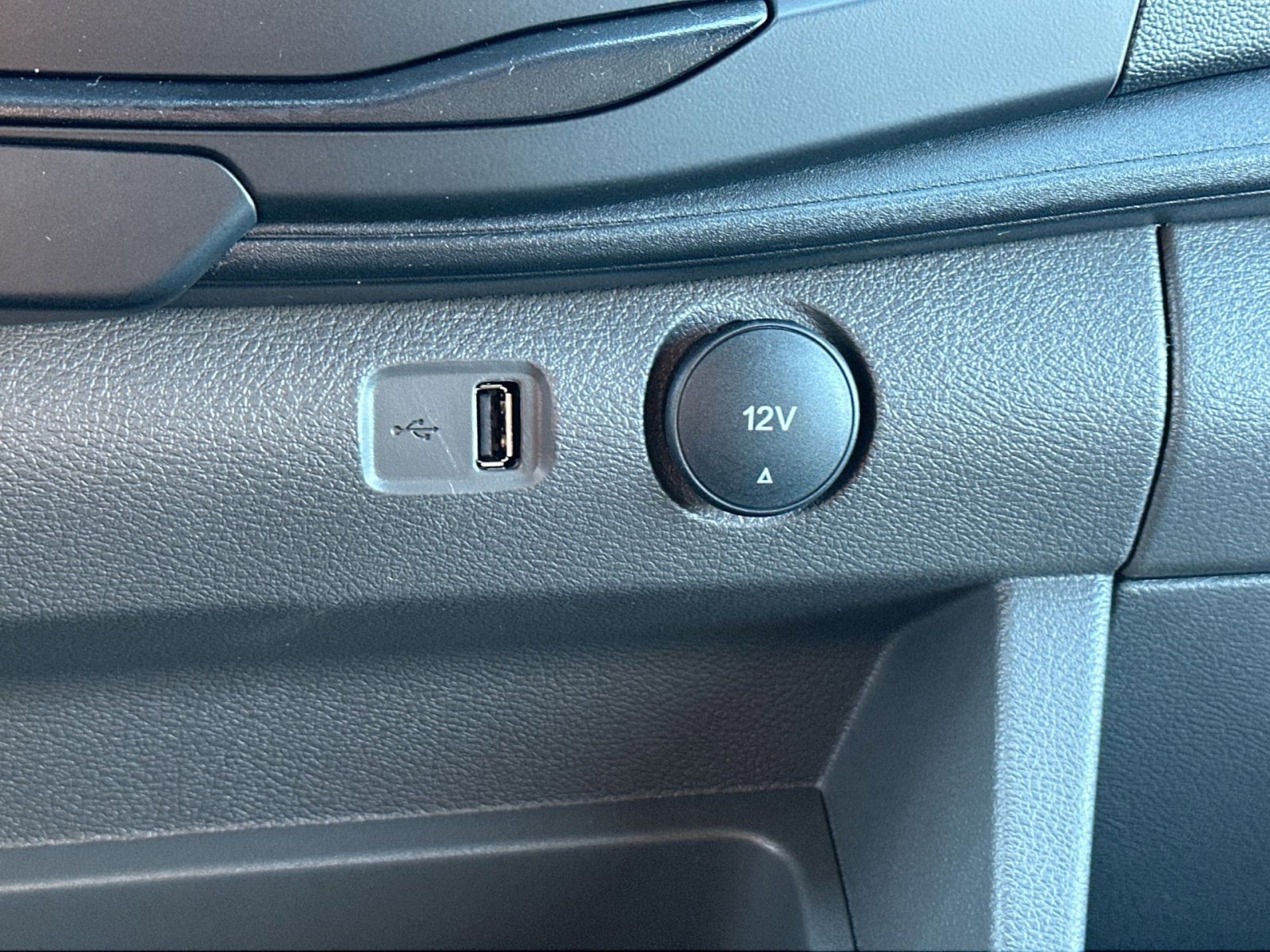 New 2026 Ford Transit 350 148 High Roof Extended w/ Load Area Protection Package image 27