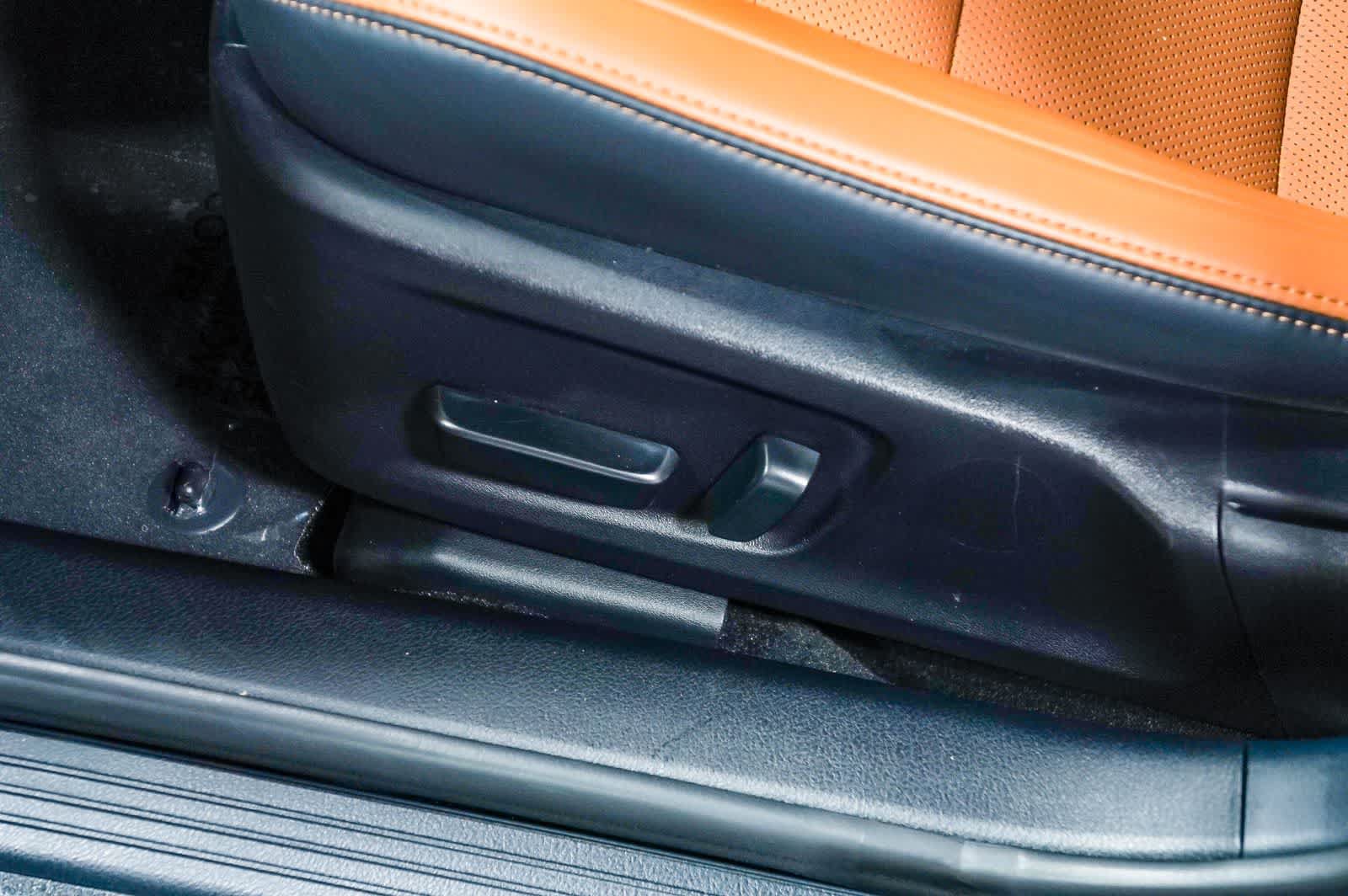 Used 2025 Lexus IS 300 F Sport RWD image 23