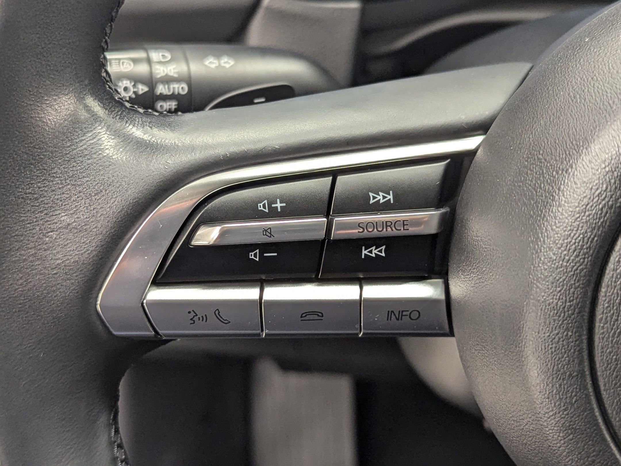 Used 2020 MAZDA CX-30 AWD w/ Premium Package image 13