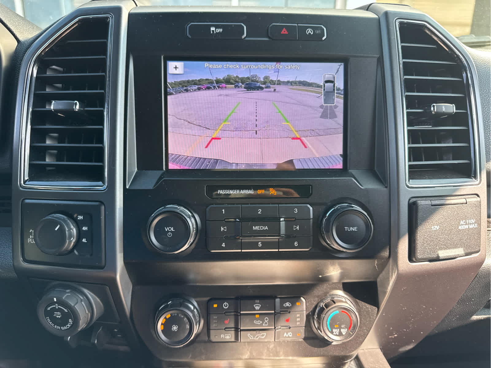 Used 2019 Ford F150 XLT w/ Equipment Group 302A Luxury AWD/4WD image 8