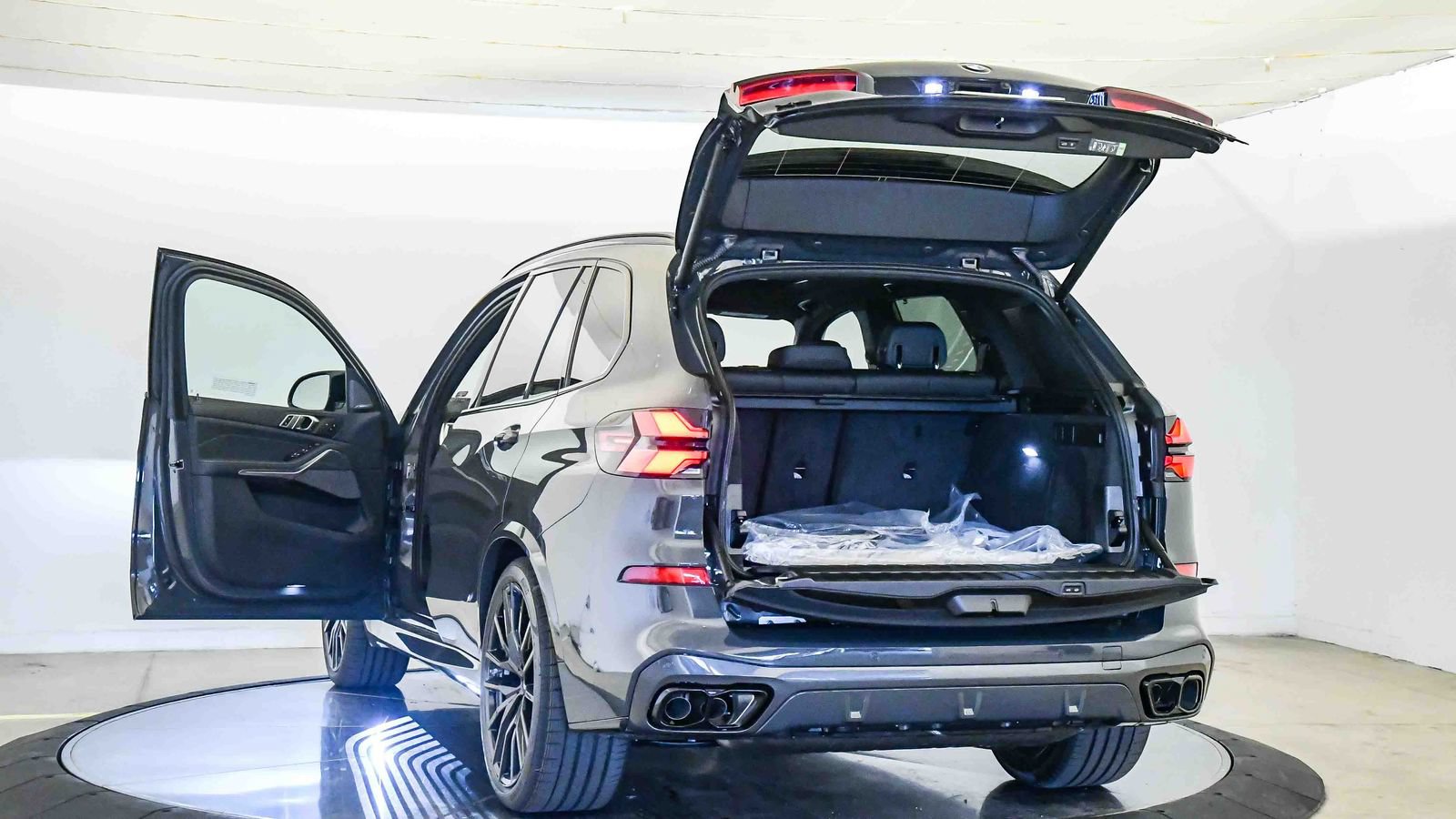 New 2026 BMW X5 M60i AWD/4WD image 34