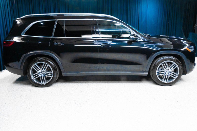 Certified 2026 Mercedes-Benz GLS 450 4MATIC image 4