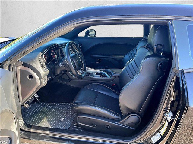 Used 2016 Dodge Challenger SRT Hellcat RWD image 24