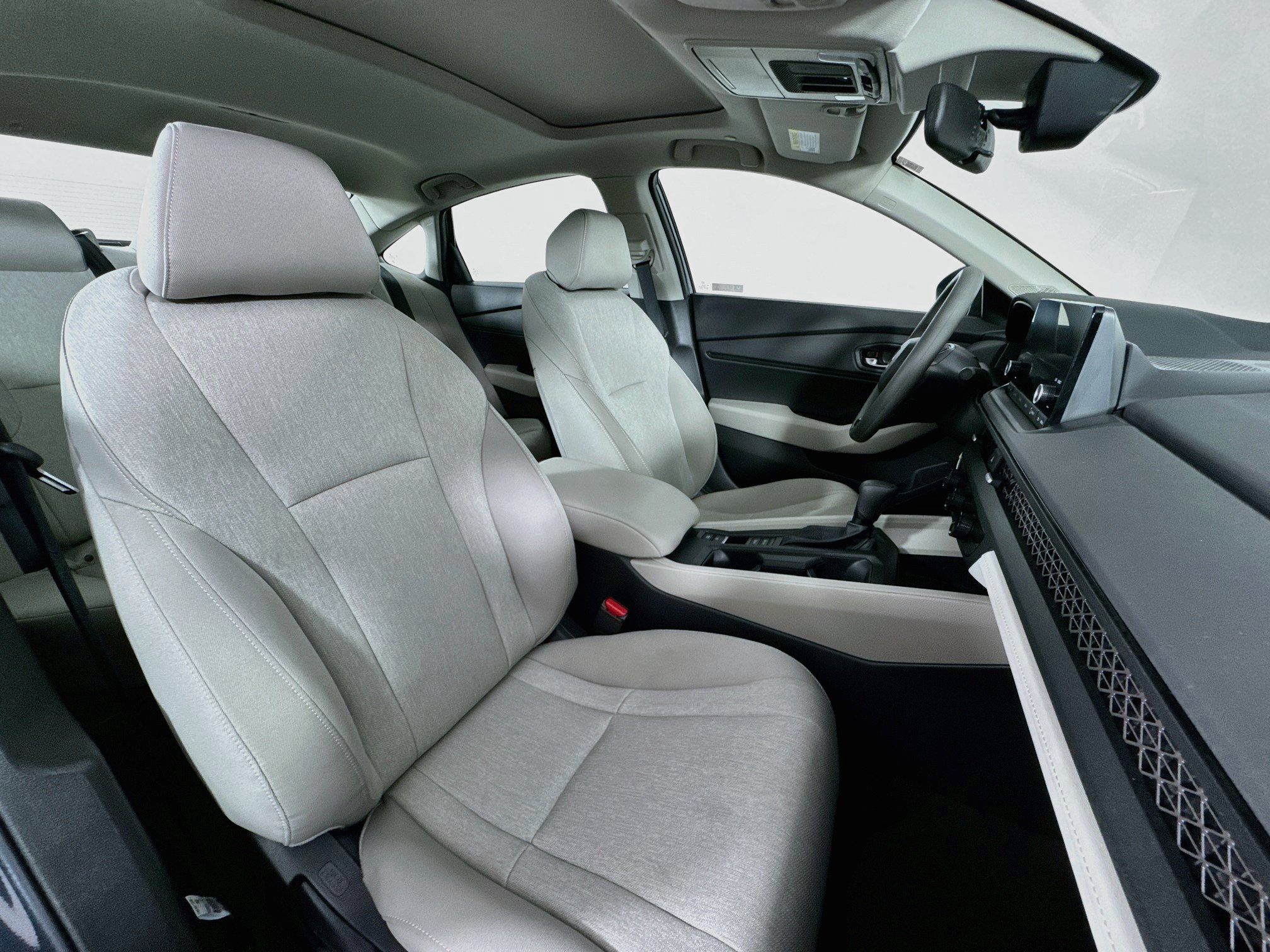 Certified 2024 Honda Accord EX image 27
