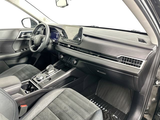Used 2024 Mitsubishi Outlander SE image 31
