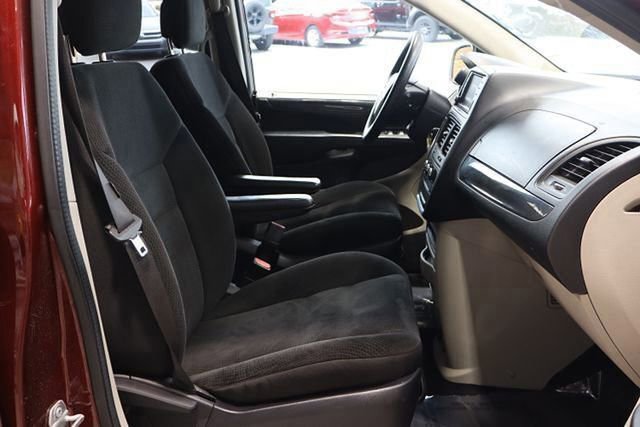 Used 2019 Dodge Grand Caravan SE image 22