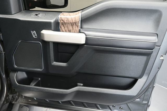 Used 2019 Ford F250 Lariat w/ Lariat Value Package AWD/4WD image 37