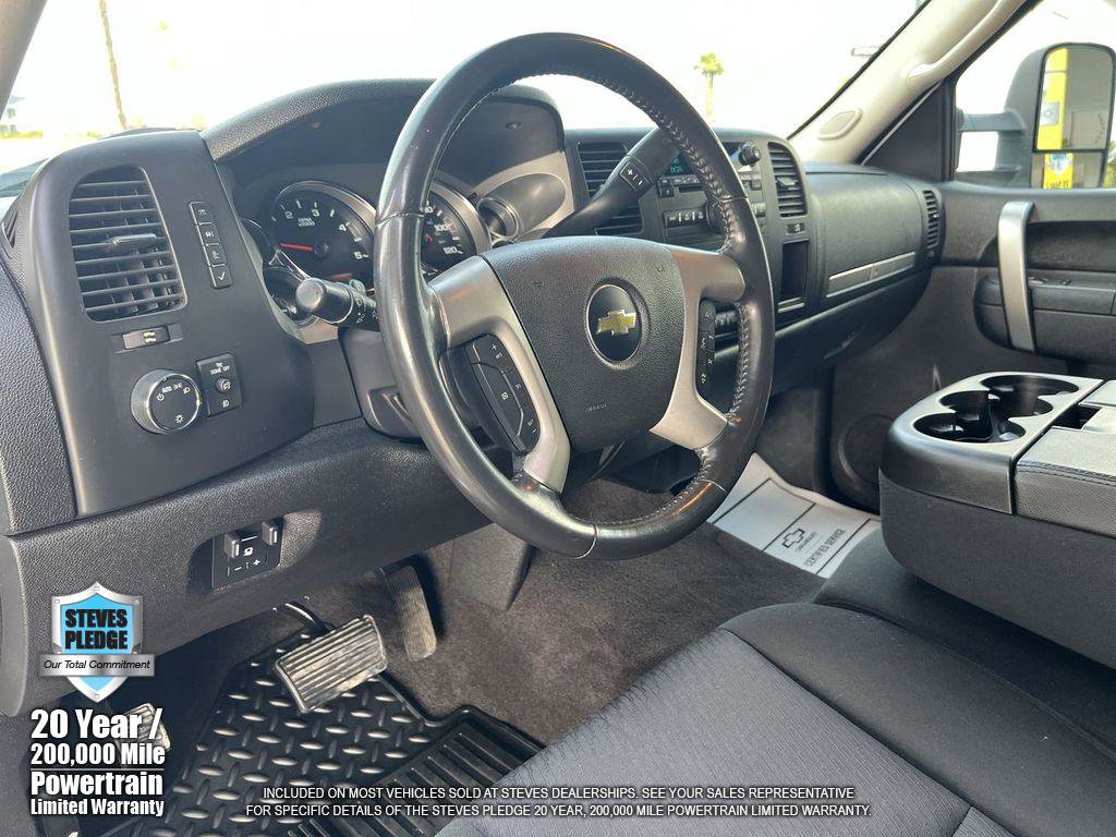 Used 2011 Chevrolet Silverado 2500 LT w/ Interior Plus Package image 14