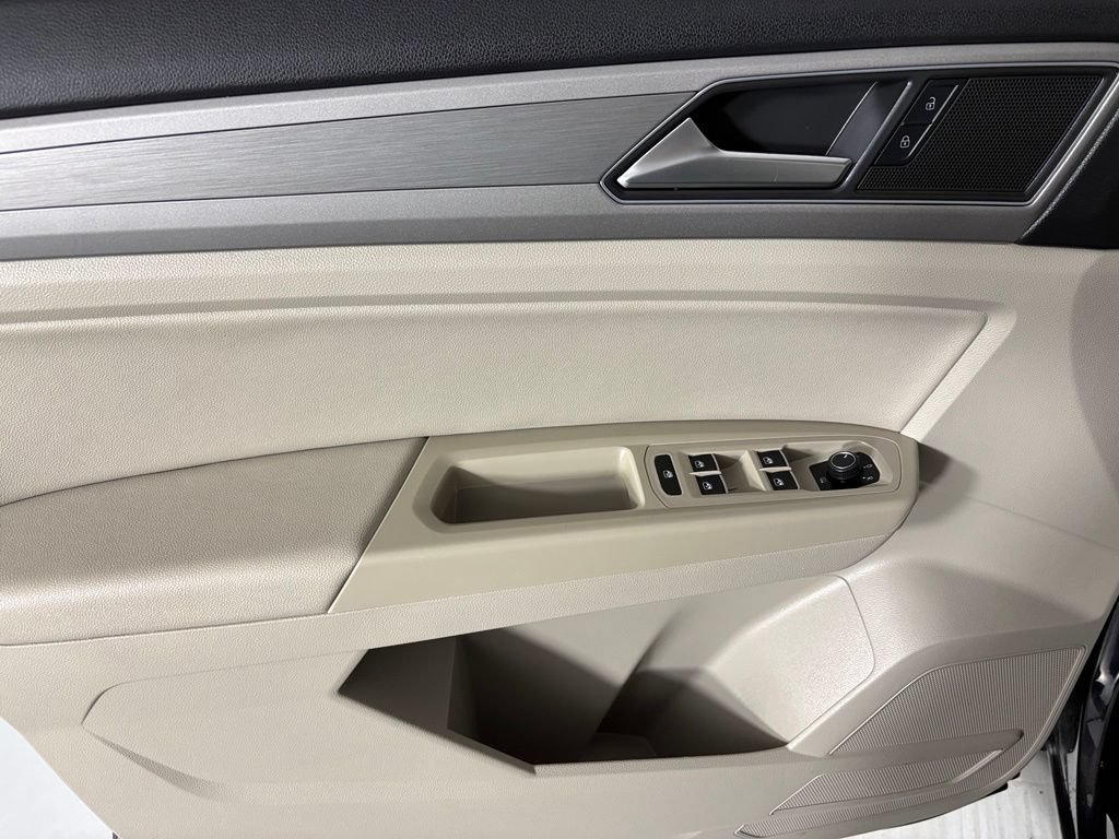 Used 2019 Volkswagen Atlas SE FWD image 22