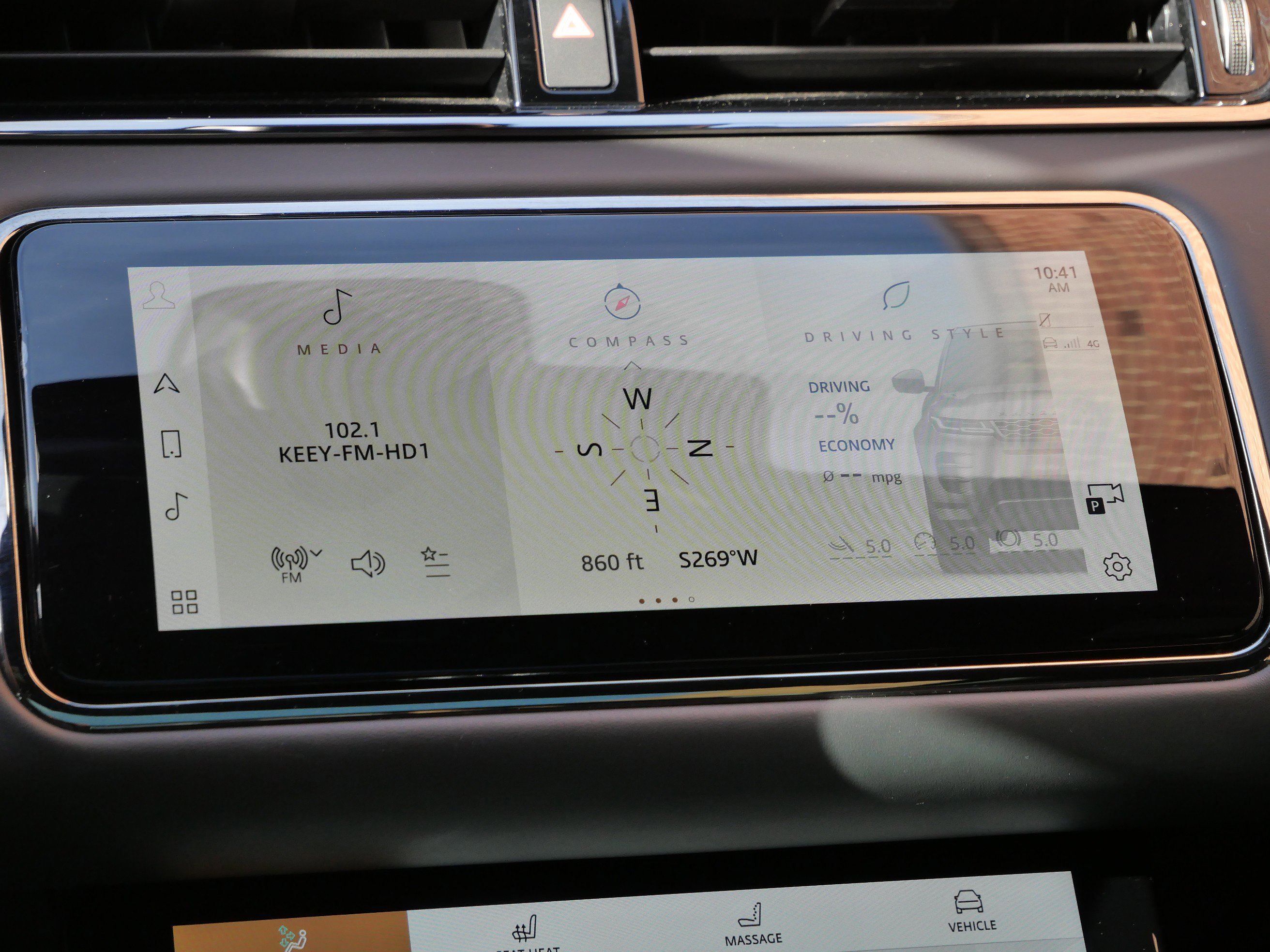 Used 2021 Land Rover Range Rover Evoque R-Dynamic HSE image 17